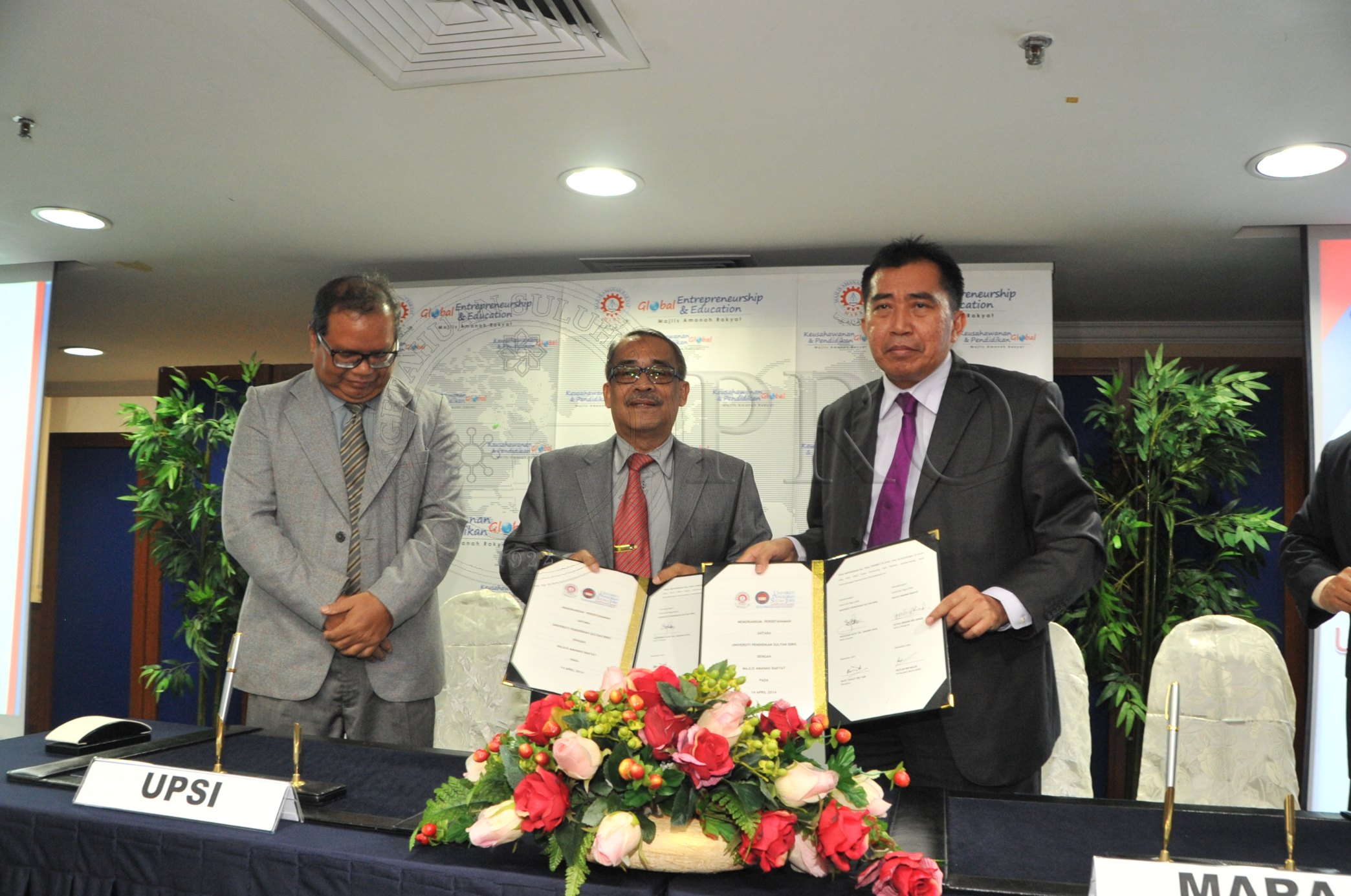 PRO 14 37 MARA PRO 4750